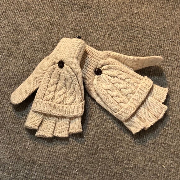 Fingerless Gloves - Picture 3 of 9